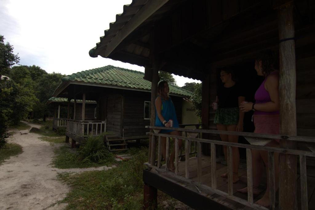 Hostel Mad Monkey Koh Rong Samloem Koh Rong Sanloem Zewnętrze zdjęcie